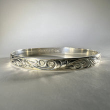 Load image into Gallery viewer, Hawaiian 8mm Old English Sterling Silver Bracelet
