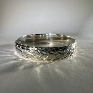 Hawaiian Bracelet with Maile engraving in Sterling Silver 