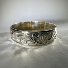Load image into Gallery viewer, Wide Hawaiian Sterling Siver Engraved Bracelet 
