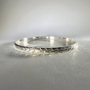 Sterling Silver Hawaiian Bracelet with Shiny Maile Engraving