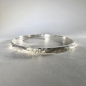 Old English & Hibiscus engraved Sterling Silver Bracelet