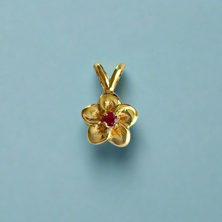 Single Hawaiian Plumeria Pendant w/ Ruby in 18K Yellow Gold