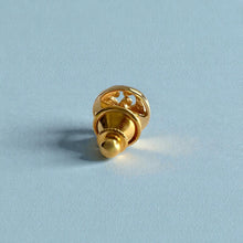Load image into Gallery viewer, Filigree Scroll Tie Tac in 14K Yellow Gold
