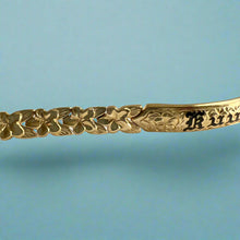 Load image into Gallery viewer, 6mm &quot;Kuuipo&quot; Hawaiian Plumeria Link Bracelet in 14K Yellow Gold
