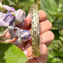 Load image into Gallery viewer, Hibiscus and Maile engraving on Hawaiian Bangle

