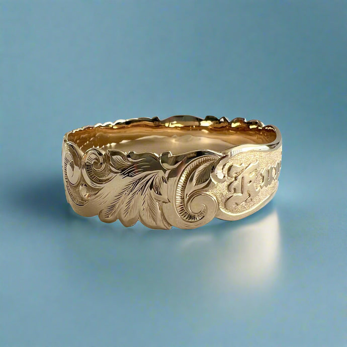 Scalloped 18mm Deep Cut Old English & Plumerias Raised 
