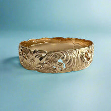 Load image into Gallery viewer, Pukalani 18mm Filigree &quot;Kuuipo&quot; Hawaiian Bangle Bracelet in 14K Yellow Gold
