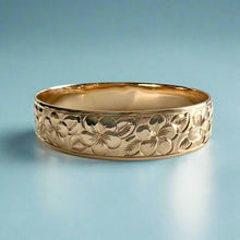 Load image into Gallery viewer, Plumeria with Leaves 15mm Hawaiian Bangle Bracelet in 14K Yellow Gold

