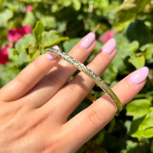 Old English 4mm "Kuuipo" Hawaiian Bangle in 18K Yellow Gold