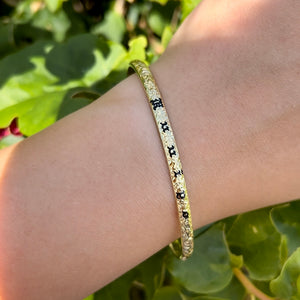 Old English 4mm "Kuuipo" Hawaiian Bangle in 18K Yellow Gold