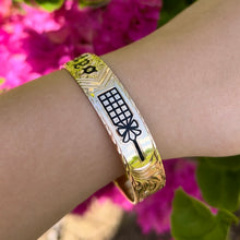 Load image into Gallery viewer, Old English w/ Kahili 12mm Hawaiian Bangle in 14K Yellow Gold
