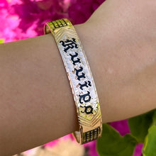 Load image into Gallery viewer, Old English w/ Kahili 12mm Hawaiian Bangle in 14K Yellow Gold
