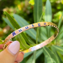 Load image into Gallery viewer, Scalloped Maile 6mm Hawaiian Bangle in 14K Pink Gold
