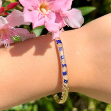 Load image into Gallery viewer, Scalloped Maile 6mm Hawaiian Bangle in 14K Pink Gold
