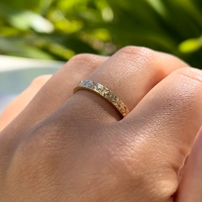 Hawaiian Hibiscus Engraved RIng
