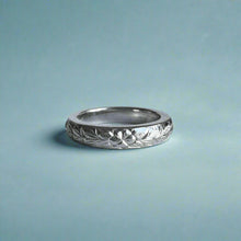 Load image into Gallery viewer, Maile &amp; Plumeria 3mm Barrel Ring in 14K White Gold
