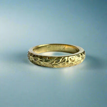 Load image into Gallery viewer, Hibiscus &amp; Plumeria with Leaves 3mm Barrel Ring in 14K Green Gold
