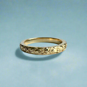 Hibiscus All Around 3mm Barrel Ring in 14K Yellow Gold