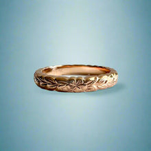 Load image into Gallery viewer, Scalloped Maile &amp; Plumeria 3mm Ring in 14K Pink Gold
