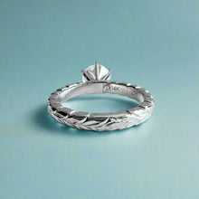 Load image into Gallery viewer, Scalloped Shiny Maile &amp; Hibiscus Solitaire Ring with Diamond in 14K White Gold in size 6
