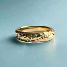 Load image into Gallery viewer, Old English All Around 4mm Barrel Ring in 14K Gold
