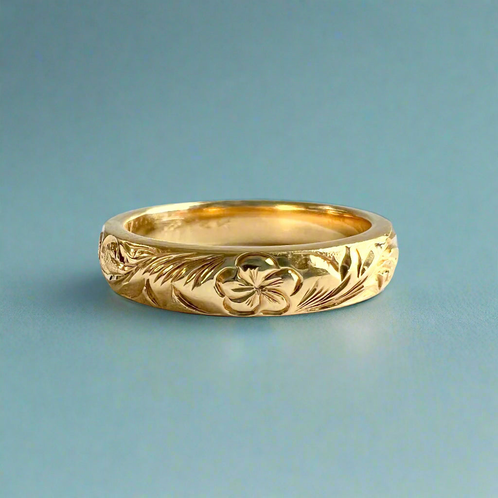 Old English & Plumeria 4mm Barrel Ring in 14K Yellow Gold