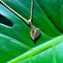 Load image into Gallery viewer, Hawaiian Anthurium Flower Pendant in 14K Yellow Gold
