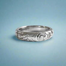 Load image into Gallery viewer, Old English &amp; Hibiscus 4mm Barrel Ring with Diamond in 18K White Gold
