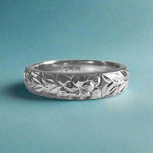 Shiny Maile with Flower 4mm Ring in 14K White Gold