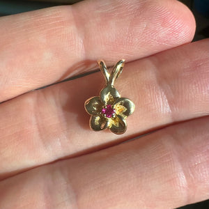 Single Hawaiian Plumeria Pendant w/ Ruby in 18K Yellow Gold