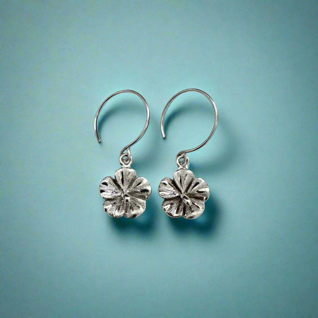 Hawaiian Hibiscus Hibiscus Dangle Earrings in 14K White Gold