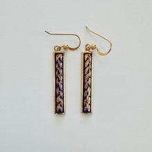 Load image into Gallery viewer, Ali&#39;i Maile Dangle Earrings in 14K Yellow Gold
