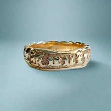 Load image into Gallery viewer, Scalloped Shiny Maile with Hibiscus 6mm Raised &quot;Kuuipo&quot; Ring in 14K Yellow Gold
