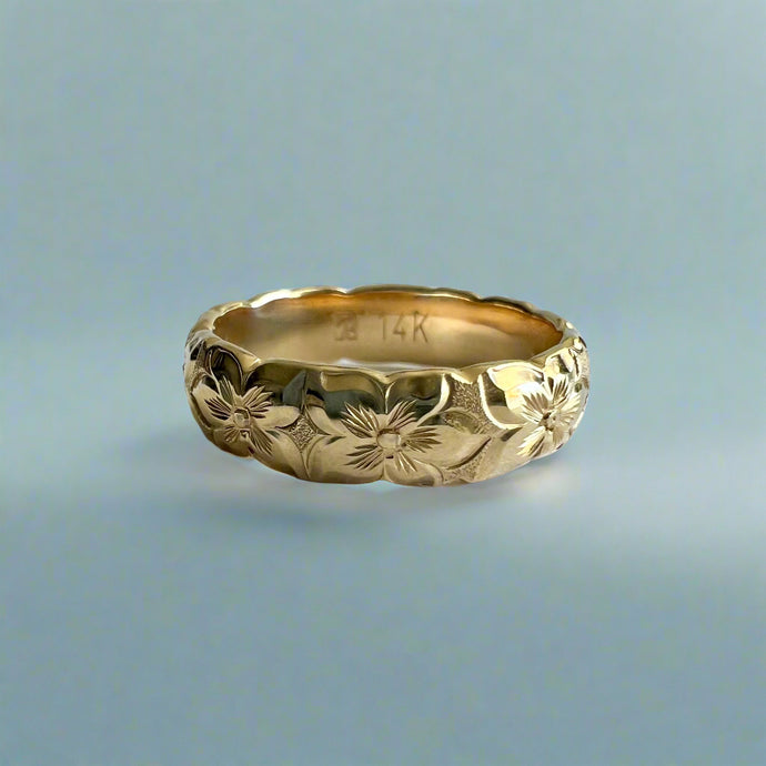 Scalloped Hibiscus All Around 6mm Ring in 14K Yellow Gold