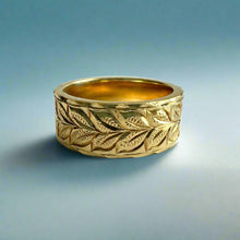 Load image into Gallery viewer, Maile All Around 8mm Hawaiian Flat Ring in 18K Yellow Gold in size 8
