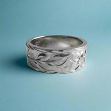 Load image into Gallery viewer, Maile &amp; Hibiscus 8mm  Hawaiian Flat Ring in 14K White in size 8 1/4
