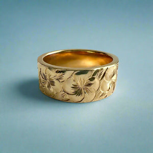 Plumeria with Leaves All Around 8mm Hawaiian Flat Ring in 14K Yellow Gold in size 7 1/2
