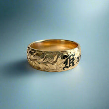 Load image into Gallery viewer, Maile &amp; Hibiscus 8mm Hawaiian &quot;Kuuipo&quot; Ring in 14K Yellow Gold in size 10
