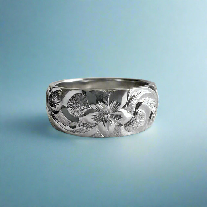 Old English & Hibiscus 8mm No Border Hawaiian Ring in 14K White Gold in size 8 1/2