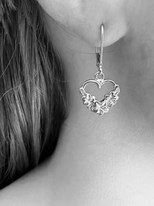 Heart Dangle Earring with Hawaiian Flowerrs