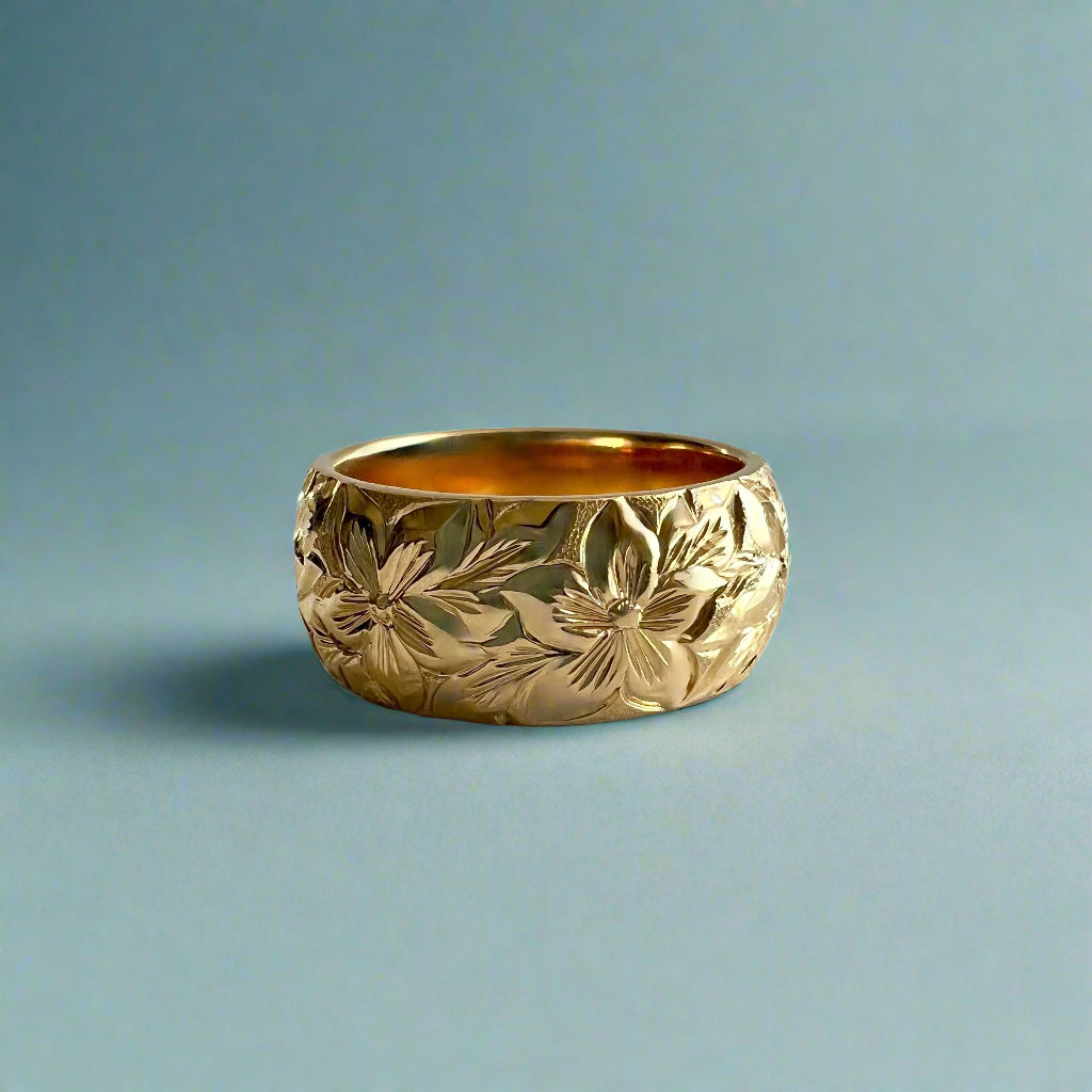 Hibiscus with leaves All Around 8mm Hawaiian Ring in 14K Yellow Gold in size 5 1/4
