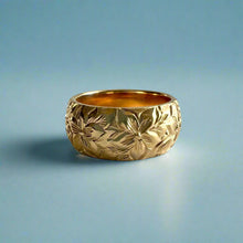 Load image into Gallery viewer, Hibiscus with leaves All Around 8mm Hawaiian Ring in 14K Yellow Gold in size 5 1/4
