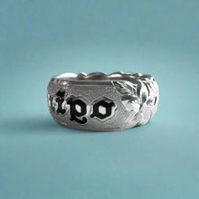 Load image into Gallery viewer, Scalloped Hibiscus w/leaves 8mm &quot;Kuuipo&quot; Ring in 14K White Gold in size 7 1/4
