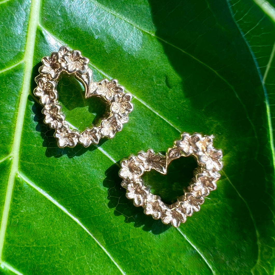 Heart with plumerias earrings