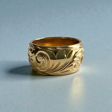Load image into Gallery viewer, Old English &amp; Hibiscus 10mm Ring in 14K Yellow Gold in size 7 1/4
