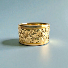 Load image into Gallery viewer, Hibiscus with Leaves All Around 12mm Flat Ring in 14K Yellow Gold in size 8
