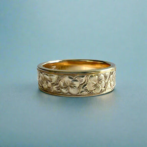 Concave Plumeria with Leaves All Around 6mm Ring in 14K Yellow Gold in size 8 1/4
