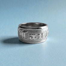 Load image into Gallery viewer, Raised Maile &amp; Plumeria 10mm "Laulea" Ring in 14K White Gold
