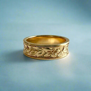 Concave Shiny Maile & Hibiscus 6mm Ring in 14K Yellow Gold in size 6 3/4
