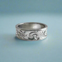 Load image into Gallery viewer, Concave Old English &amp; Hibiscus 6mm Ring in 14K White Gold in size 5
